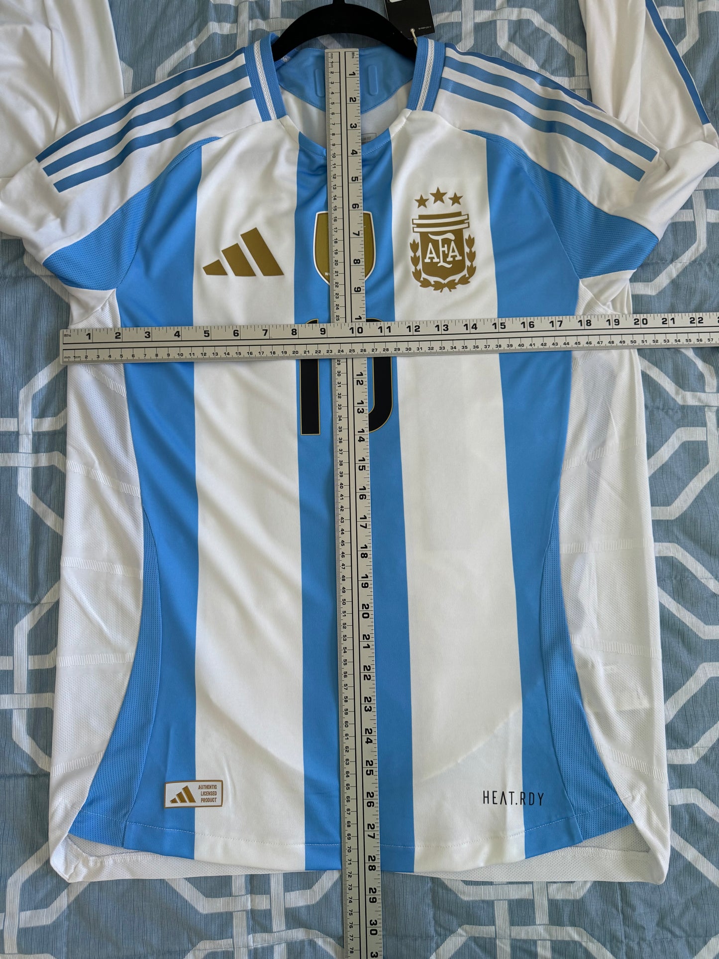 Messi #10 Mens MEDIUM Adidas Authentic Home Long Sleeve Jersey