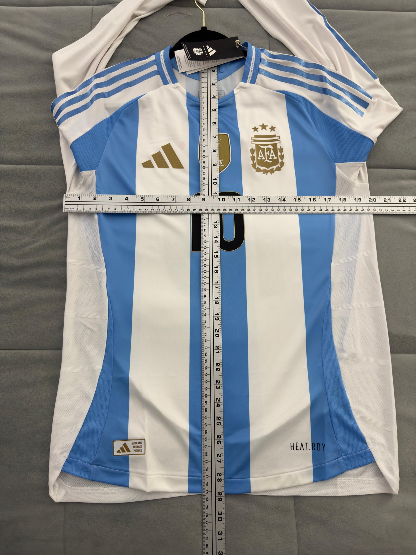 Messi #10 Mens MEDIUM Adidas Argentina Authentic Long Sleeve Home Jersey